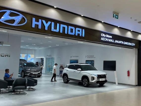 Showroom Hyundai AEON Mall JGC Jakarta Garden City Indonesia 2